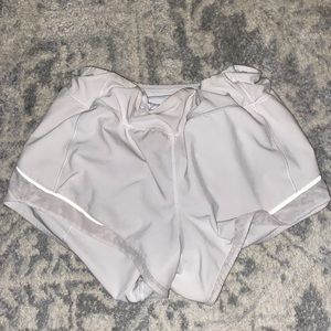 white lululemon shorts size 6